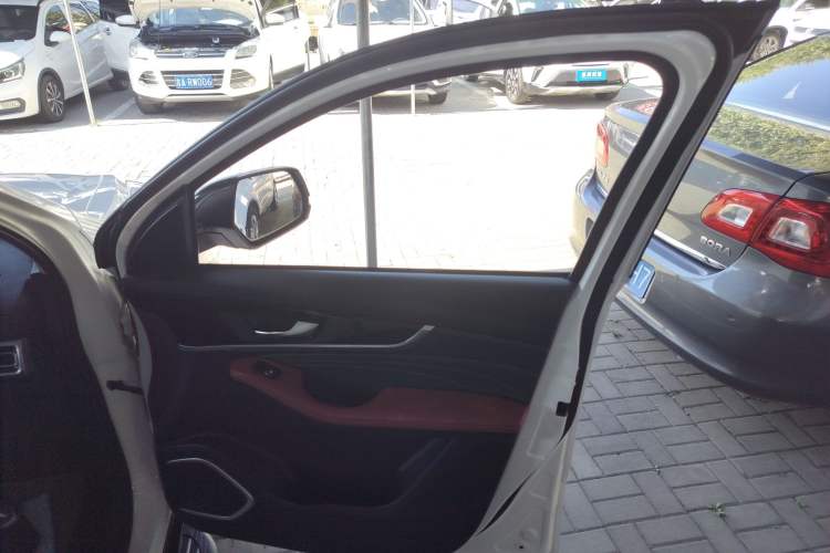 Used Bestune T33 2021 1.2T DCT Luxury Model
