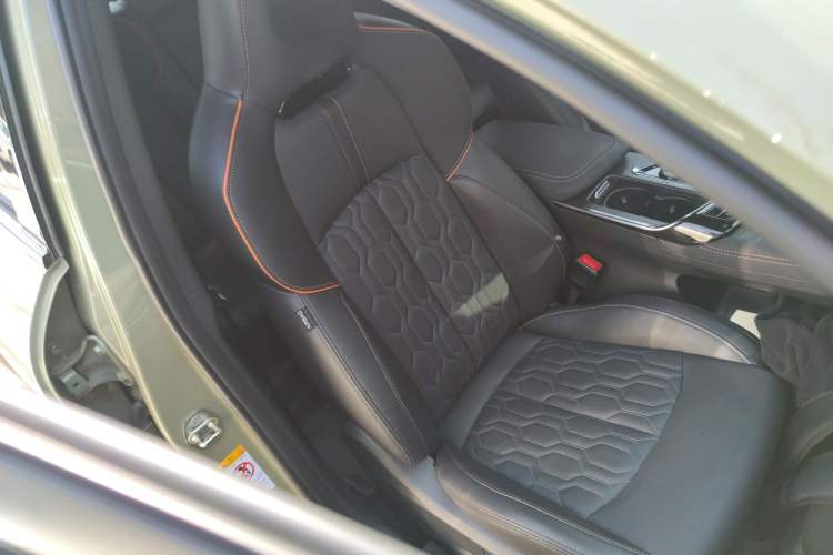 Used Changan UNI-T 2022 2.0T Flagship Edition
