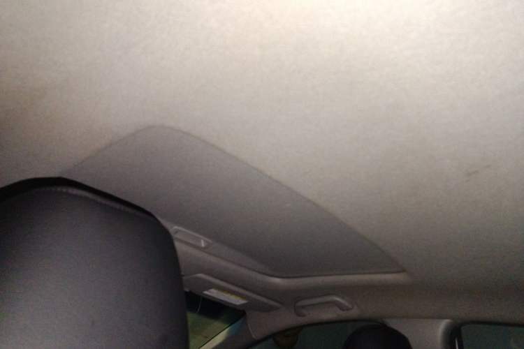 Used Honda Crider 2015 1.8L automatic luxury edition
