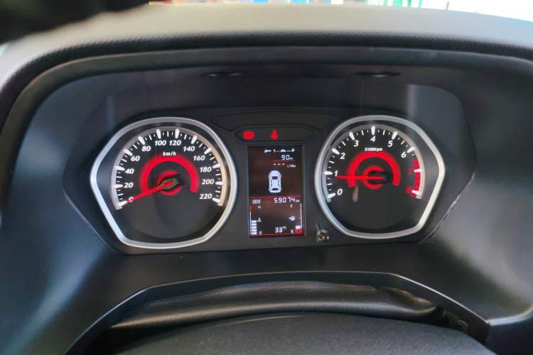 Used Soueast DX3 2016 1.5L Manual Luxury Edition