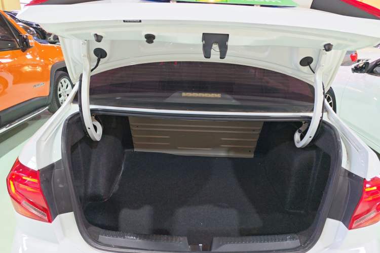 Used Volkswagen Jetta 2017 1.4L Manual Fashion Edition