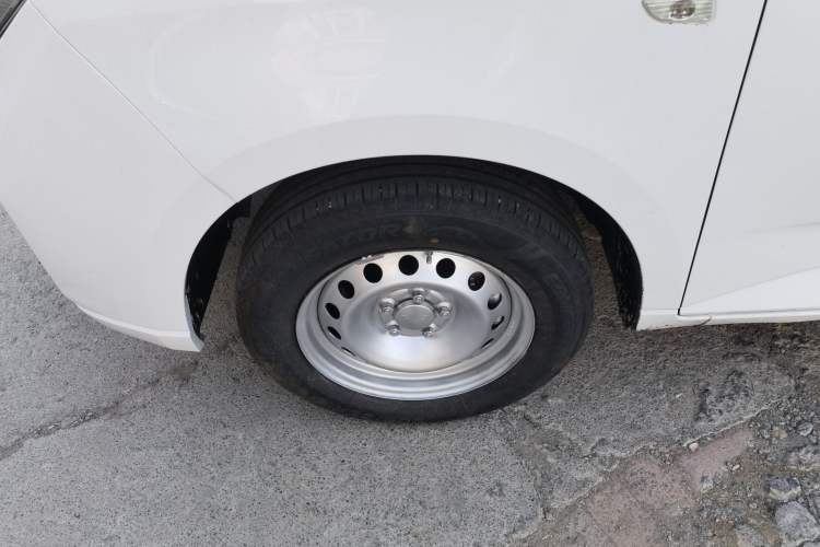 Used Wuling Hongguang PLUS 2019 1.5T Manual Standard Version 7 Seats
