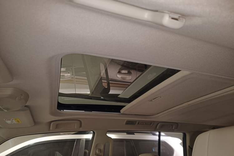 Used Mitsubishi Pajero 2018 V97 3.8L 5-Door GLS Sunroof Dual Differential – Middle East