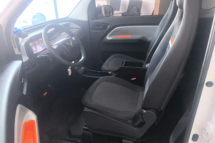 Used Wuling Hongguang MINIEV 2022 Zizai Version Lithium Iron Phosphate Left Front Seat