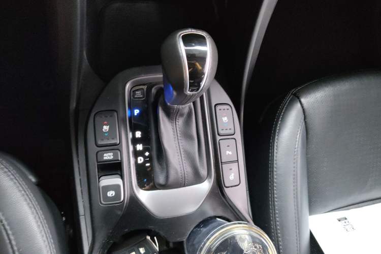 Used Hyundai Santa Fe Classic 2013 3.0L Four-Wheel Drive Luxury Edition 7 Seats Euro IV Gear Lever