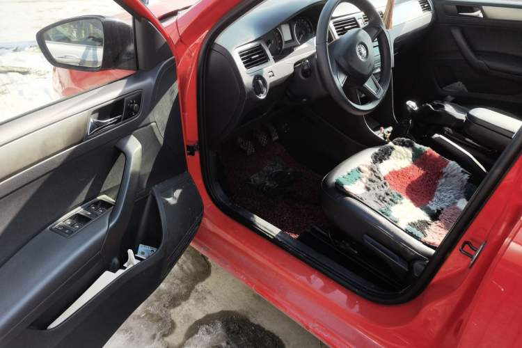 Used Skoda Rapid Spaceback 2014 1.6L Manual Enjoyment Edition