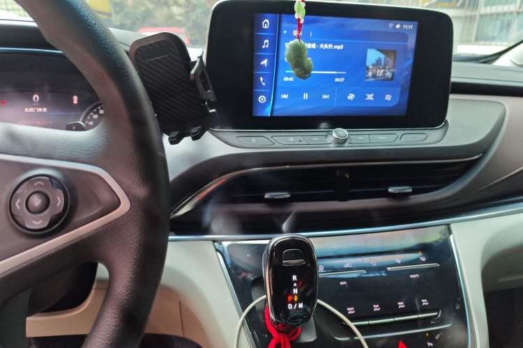 Used Buick GL8 2023 Land Executive Class Comfort Model