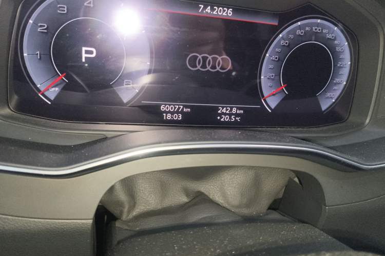 Used Audi A6 2020 allroad quattro Explorer 55 TFSI Prestige Off-Road Model Odometer Close Up