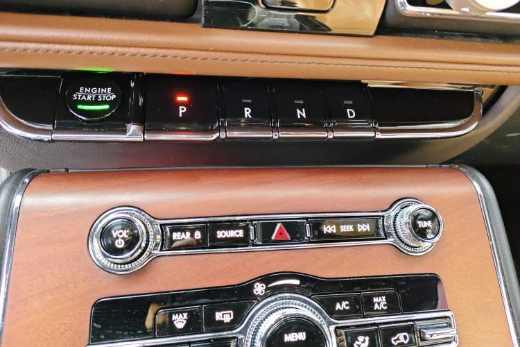 Used Lincoln Aviator 2021 3.0T V6 Four-Wheel Drive Zunya Edition
