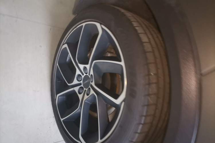 Used Lynk & Co 05 2020 2.0TD Two-Wheel Drive Shine Halo
