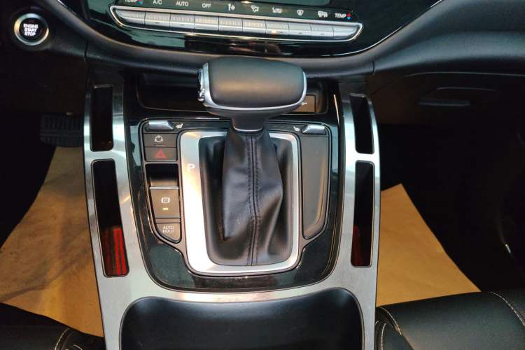 Used GAC Trumpchi M6 2021 270T DCT Luxury Edition (7-seater)
