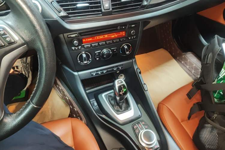 Used BMW X1 2014 sDrive18i Fashion Model
