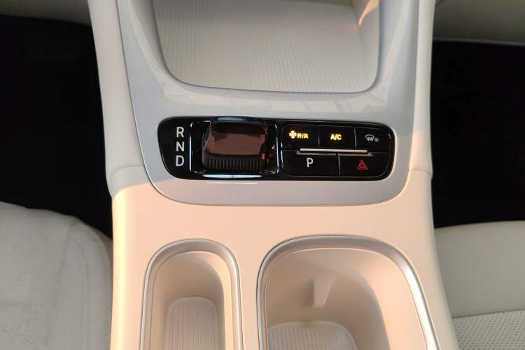 Used Geely Galaxy Geome 2026 Model 310km Dream Edition Gear Lever
