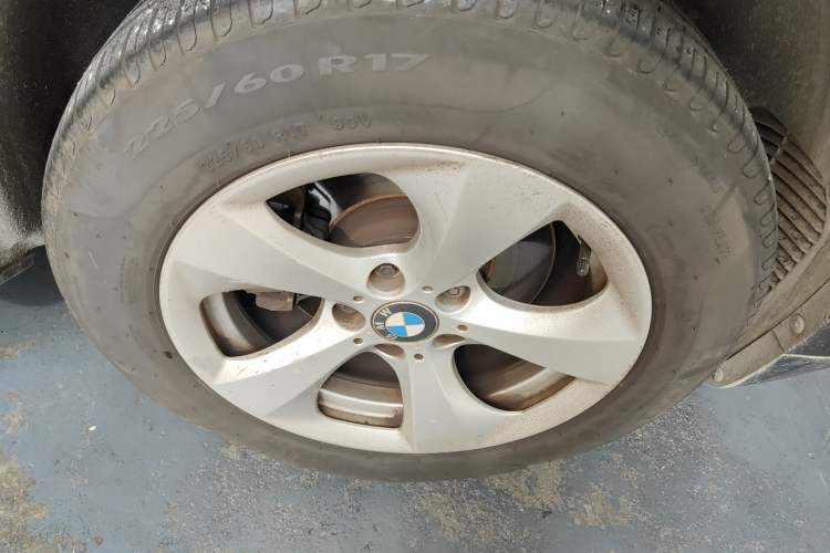 Used BMW X3 2014 xDrive20i Leading Model Right Front Wheel Hub