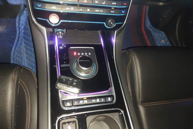 Used Jaguar XEL 2019 2.0T 200 PS Deluxe Edition
