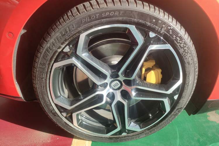 Used Xiaomi Auto SU7 2024 Rear-Drive Ultra-Long Range Advanced Pro-Level Intelligent Driving Version