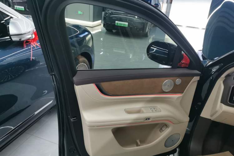 Used Hima AITO M9 2025 All-Electric Ultra Version 100 kWh 5-Seater Model