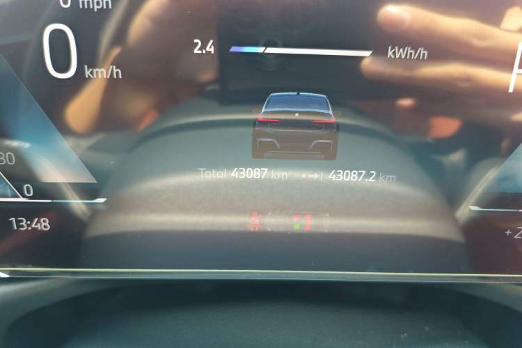 Used BMW i3 2024 eDrive 35 L
