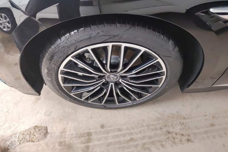 Used BYD Han 2025 DM-i Intelligent Driving Edition 125KM LiDAR Flagship Model
