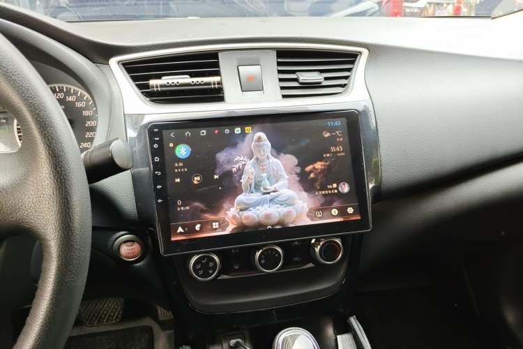 Used Nissan Sylphy 2018 1.6XV CVT Deluxe Edition Audio And AC Panel