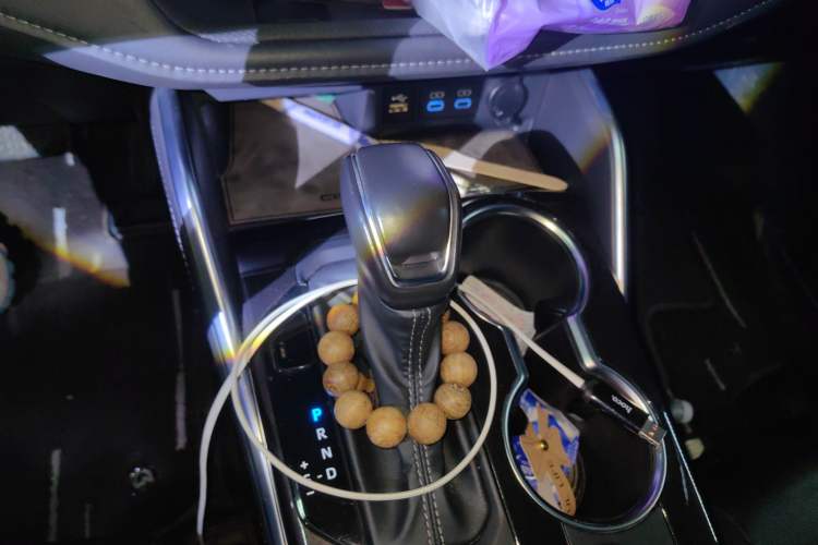 Used Toyota Crown Kluger 2022 2.5L HEV Four-Wheel Drive Premium Edition Gear Lever