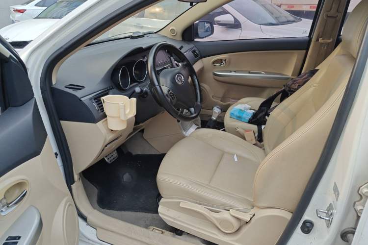 Used Great Wall C30 New Energy 2017 EV Luxury Model Driver Seat