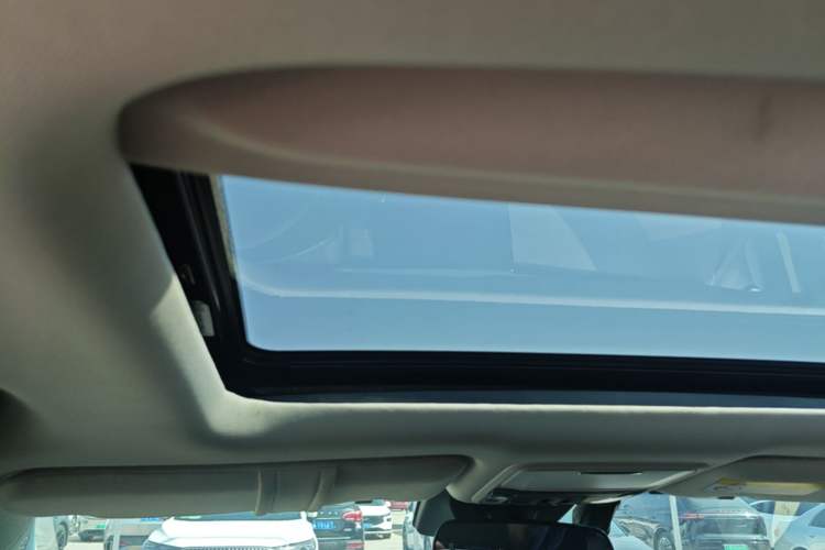 Used Honda Elysion 2024 2.0L eHEV Luxury Edition
