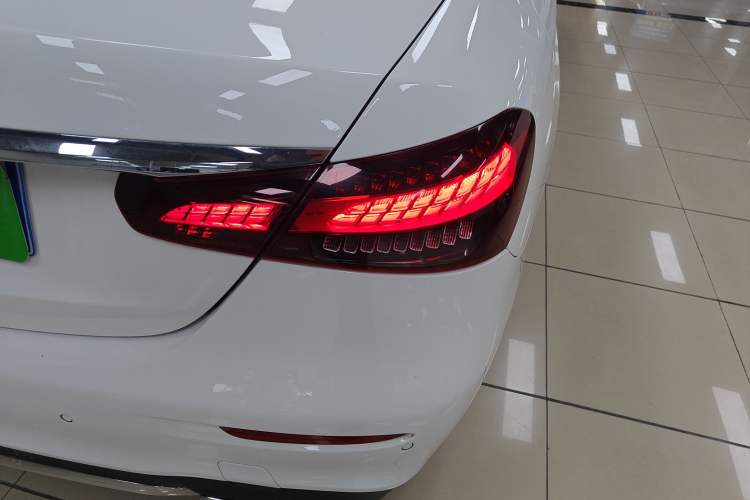 Used Mercedes-Benz E-Class 2021 E 300 L Sporty and Stylish Model Right Rear Taillight