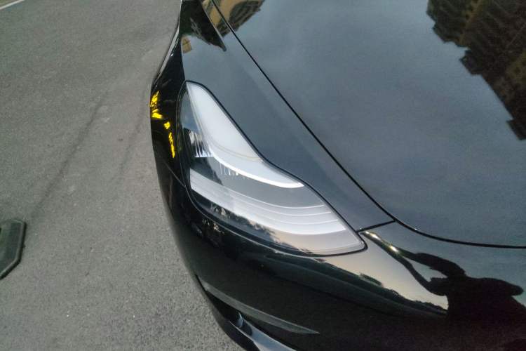 Used Tesla Model 3 2019 Long-Range All-Wheel-Drive Version
