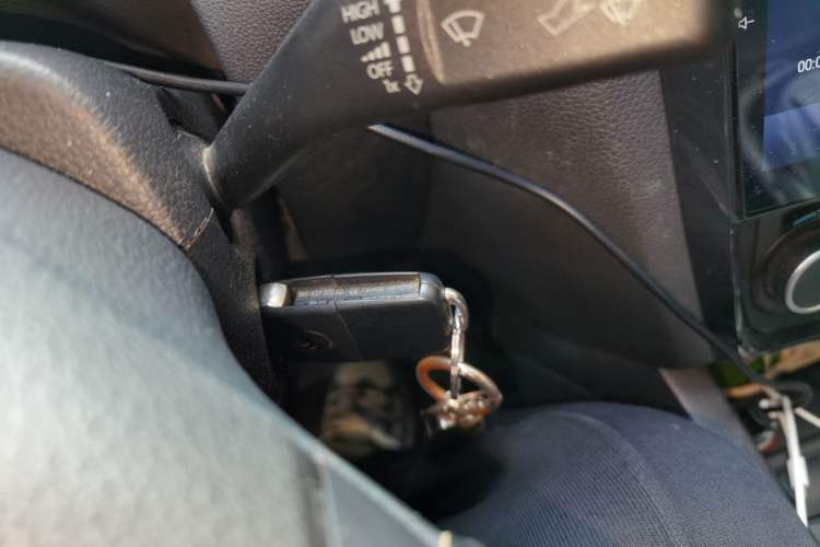 Used Volkswagen Sagitar 2012 1.4TSI Automatic Luxury Edition Vehicle Key