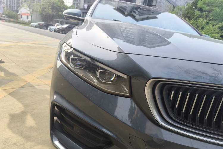 Used Geely Auto Preface 2021 2.0TD Flagship Edition Right Front Headlight