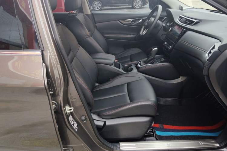 Used Nissan Qashqai 2022 2.0L CVT XV Smart Enjoyment Version Right Front Seat