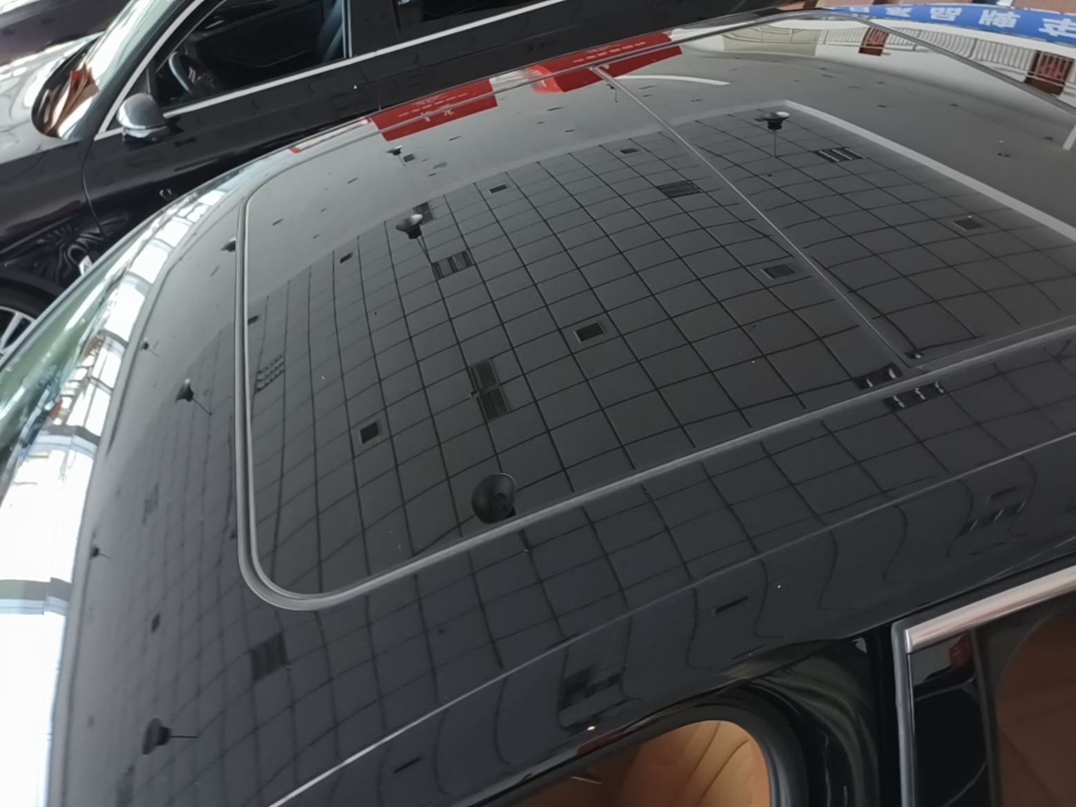 Hongqi H9 2025 Model Facelifted 2.0T Two-Wheel Drive Flag-Style Luxury Business Edition, 5 Seats - Chinese Trim Xiang — снимка 7