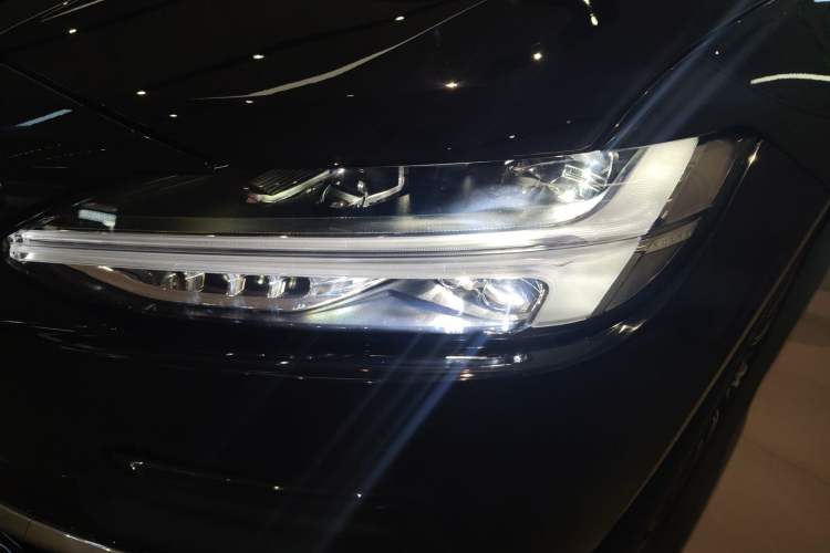 Used Volvo S90 2025 B5 Zhiyuan Luxury Edition