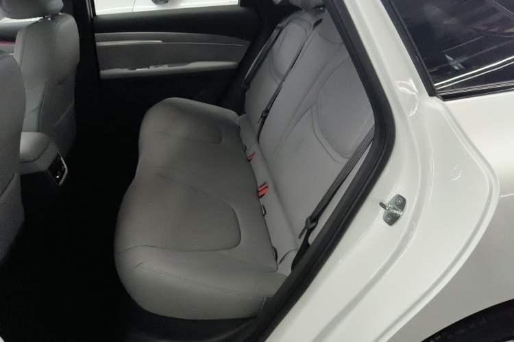 Used XPeng MONA M03 2025 600 with Ultra-Long Range Max Left Rear Seat