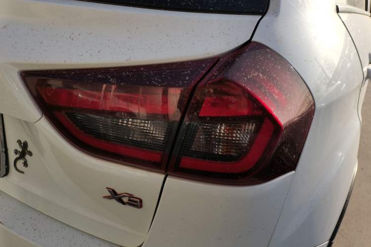 Used Geely Auto Vision X3 2019 Upgraded Model 1.5L CVT Elite Version
