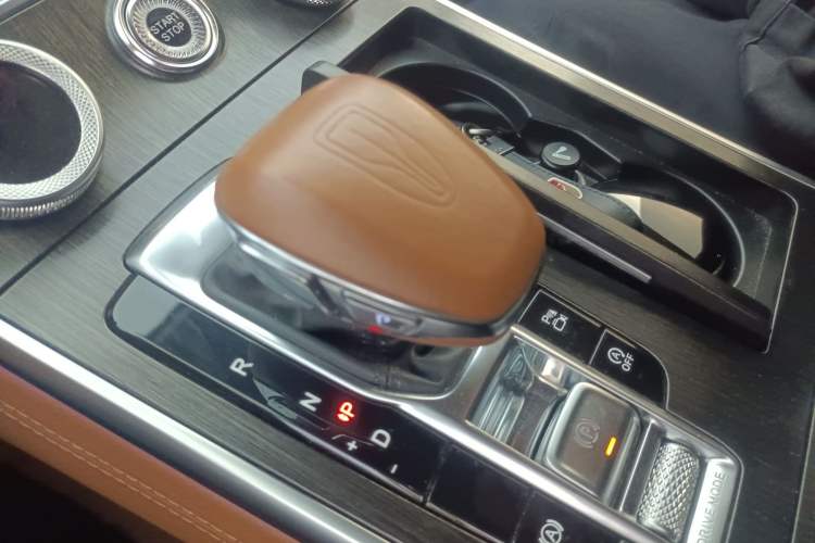 Used Hongqi H9 2022 2.0T Smart Connect Flagship Edition