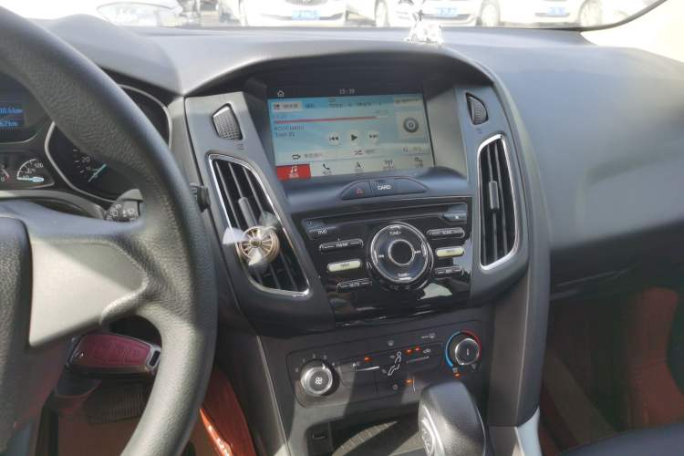 Used Ford Focus 2017 Hatchback 1.6L Automatic Comfort Plus SmartDrive Edition