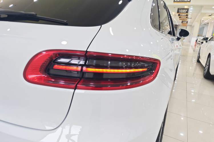 Used Porsche Macan 2017 Macan 2.0T