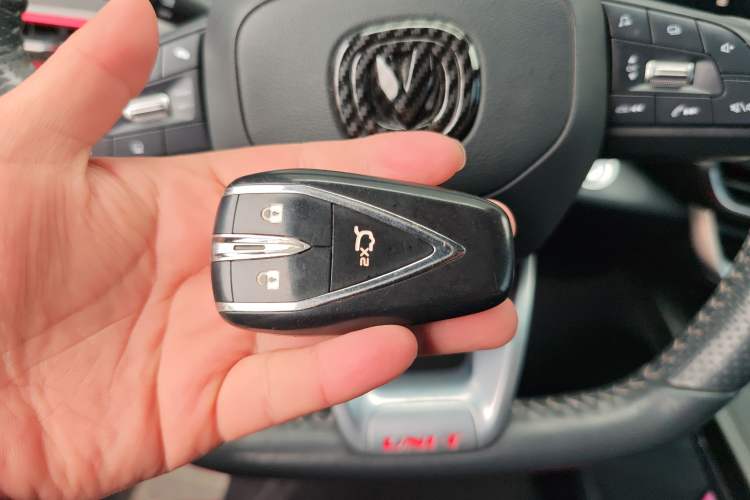 Used Changan UNI-T 2020 1.5T Prestige Version