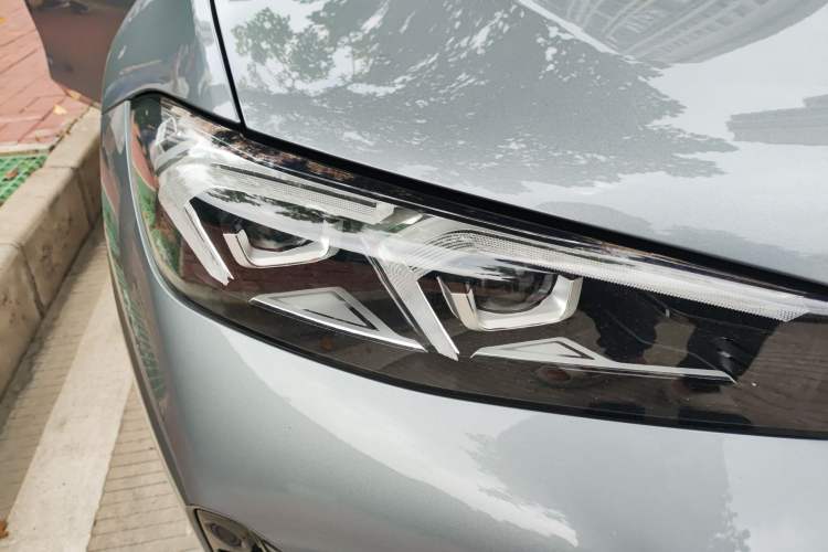 Used BMW 3 Series 2023 325Li M Sport Package Right Front Headlight