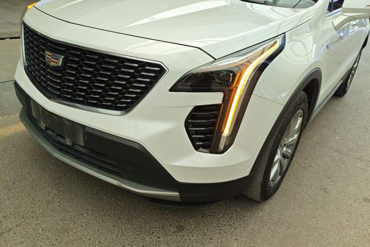 Used Cadillac XT4 2021 28T Two-Wheel Drive Leading Version
