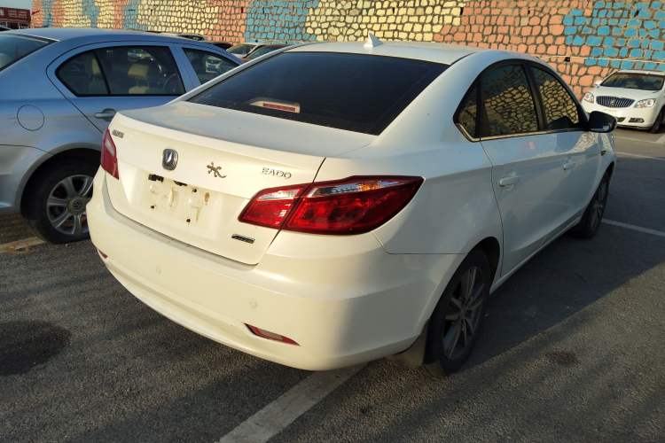 Used CHANGAN Eado 2015 1.6L Manual Luxury Model China V Standard Rear Right 45 Deg