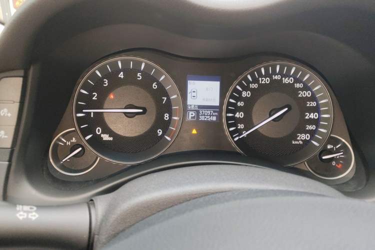 Used Infiniti Q70 2017 Q70L 2.5L Elite Edition
