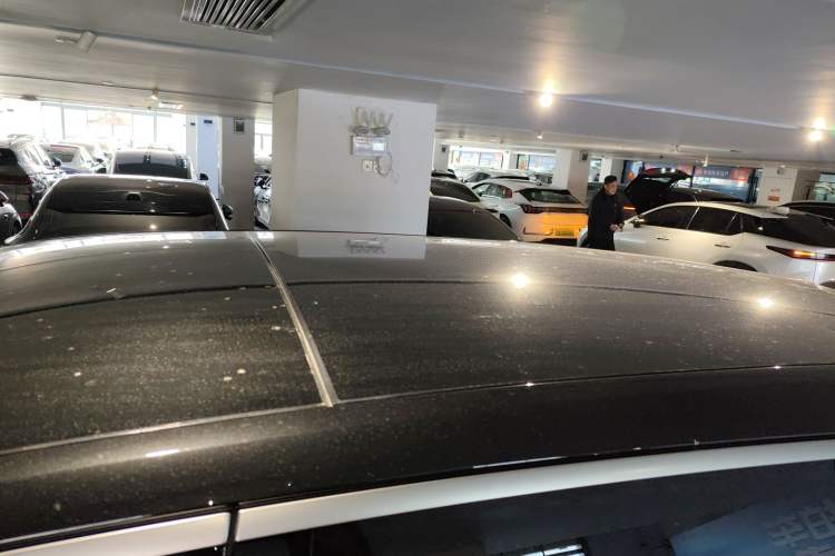 Used ONVO Luxeed L90 2025 Model—Ultra Six-Seater Version
