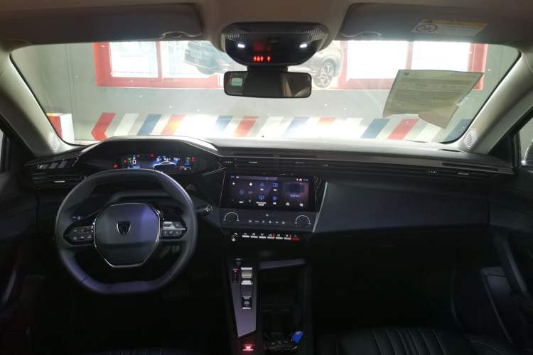 Used Peugeot 408X 2023 Gravity Edition
