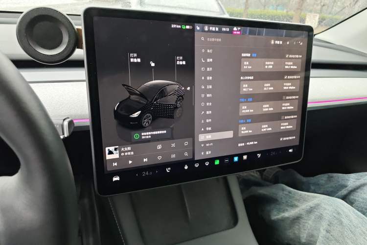 Used Tesla Model Y 2024 Rear-Wheel-Drive Version Audio And AC Panel