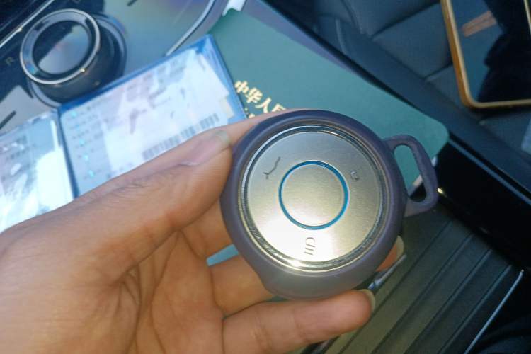 Used NETA U 2022 NETA U-Ⅱ 610 Ternary Lithium Interior 1