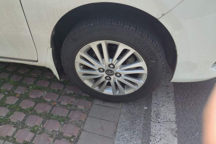 Used Toyota Vios 2014 1.5L Automatic ZhiZhen Edition Right Front Wheel Hub