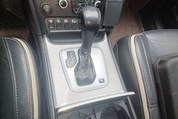 Used Volvo XC90 2011 2.5T R-Design Gear Lever